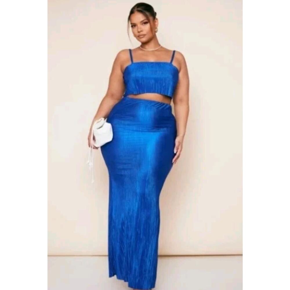 PrettyLittleThing Plus Blue Plisse Maxi Skirt US Size 20 NWT